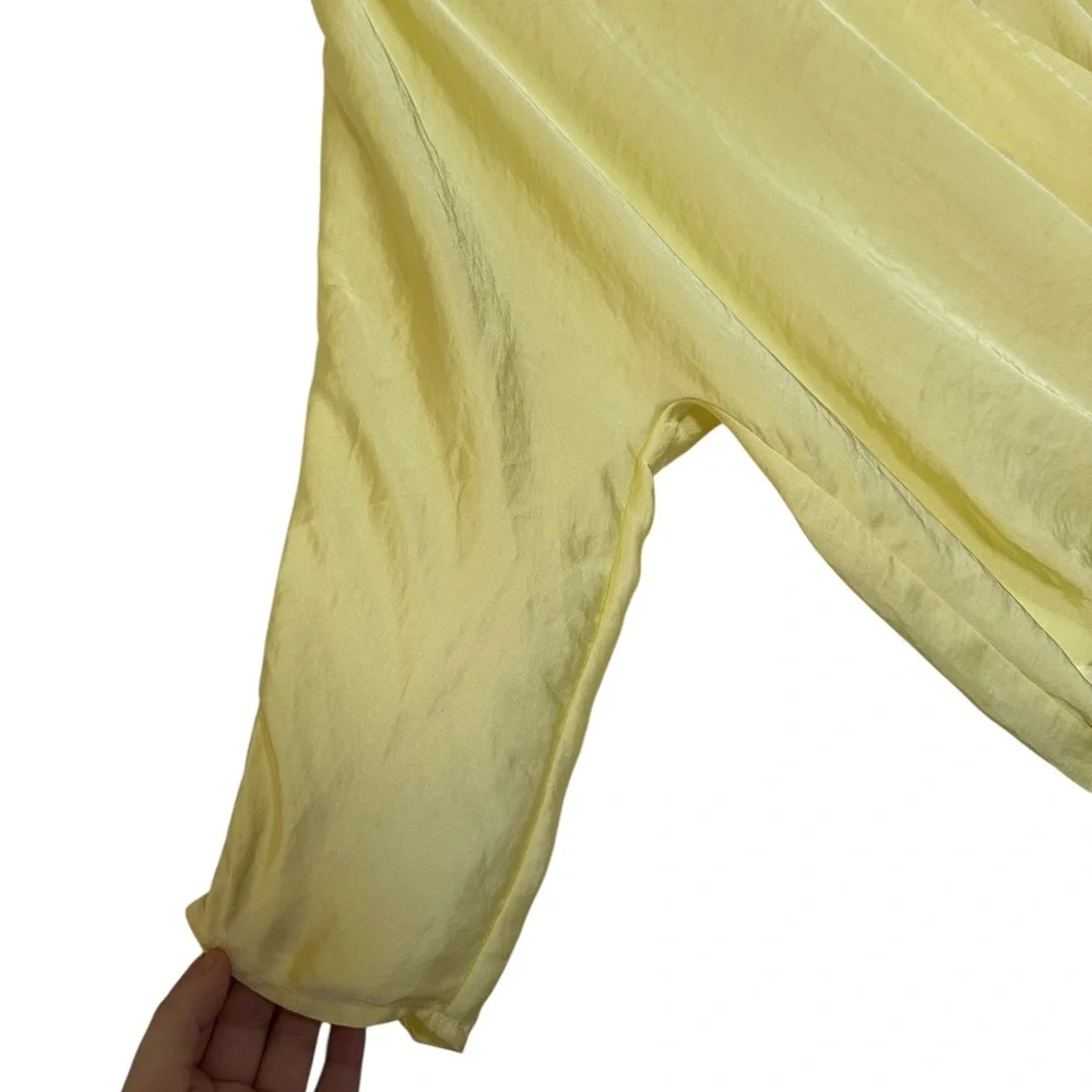 Philosophy Republic Clothing Shiny Yellow Blouse Medium NWOT Silky Polyester - Picture 3 of 5